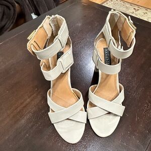 Cream heeled sandals by Kenneth Cole Reaction